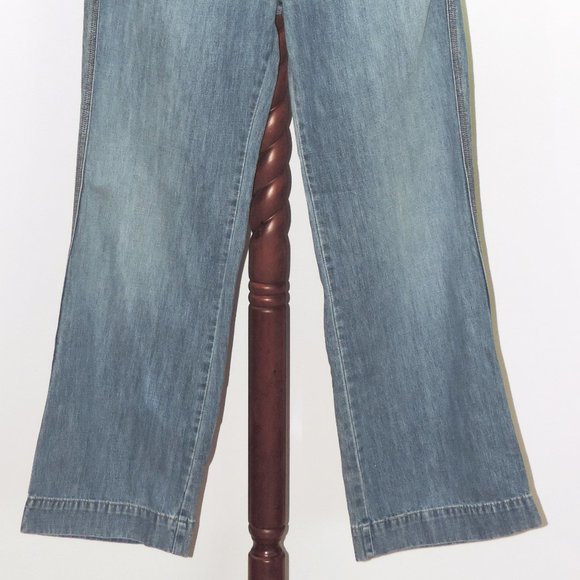Levi's Signature boot cut denim jeans - Picture 2 of 5